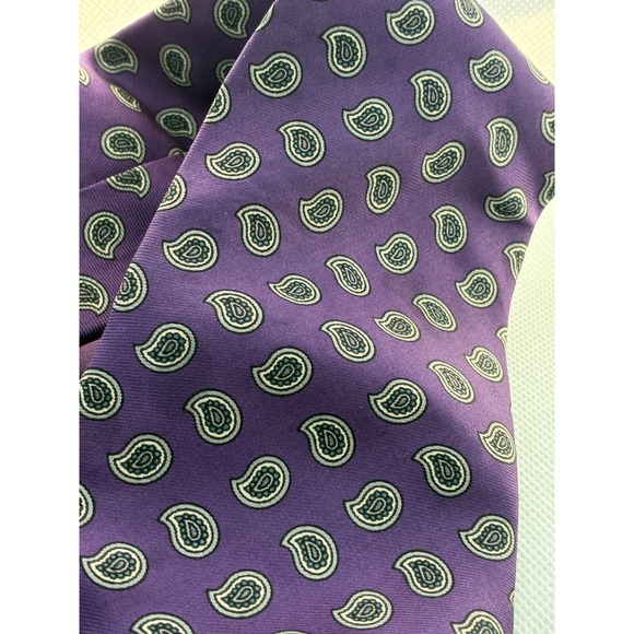 Stafford Mens Purple Paisley Silk Necktie Classic Formal Business Tie - Picture 8 of 8
